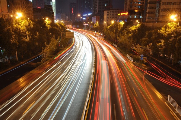 道路燈光亮化-點綴城市夜景環境