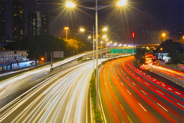 道路亮化工程中led路燈的安裝方法